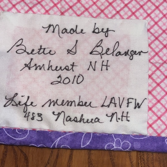 Dora the explorer with her monkey boots pink and purple quilt - Picture 7 of 9